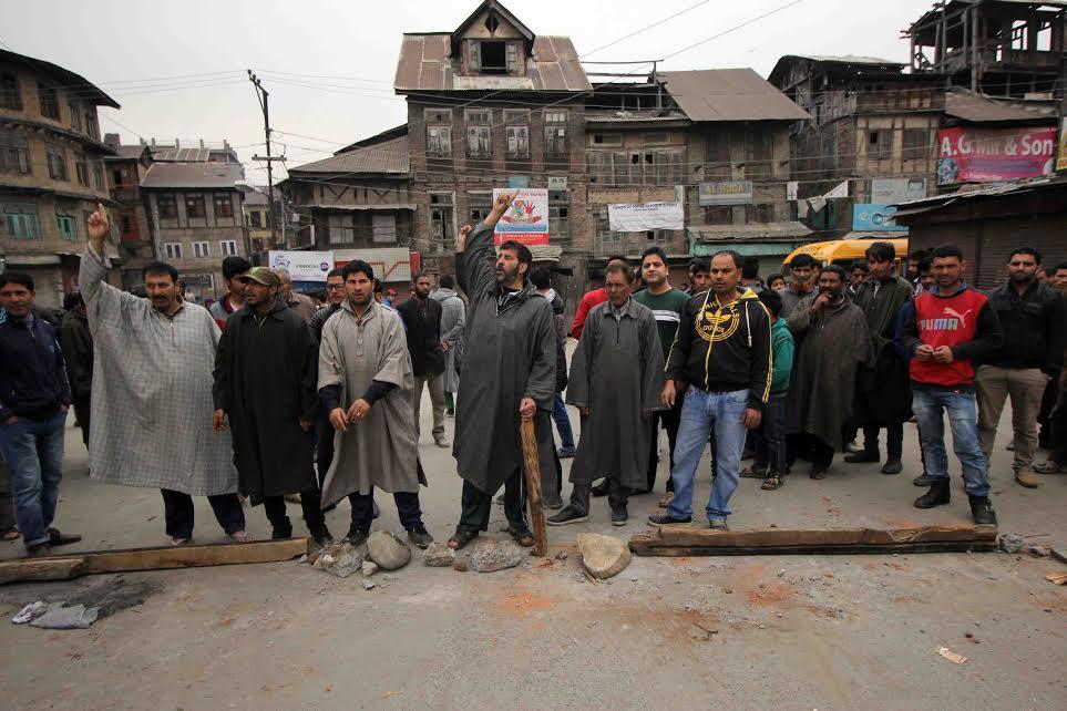 Habba Kadal locks down against CRPF act